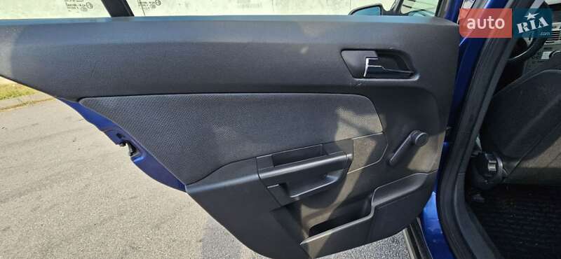 Хэтчбек Opel Astra 2006 в Киеве фото 11 Хэтчбек Opel Astra 2006 в Киеве