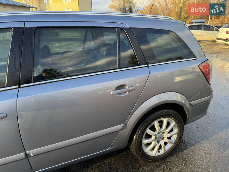 Универсал Opel Astra 2007 в Ивано-Франковске