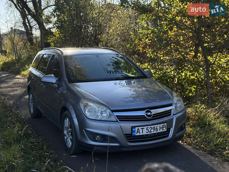 Универсал Opel Astra 2007 в Ивано-Франковске