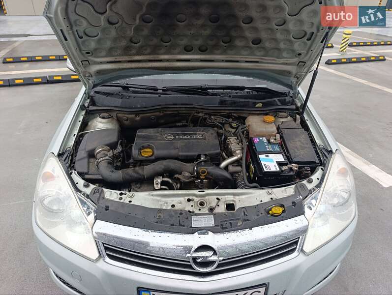 Универсал Opel Astra 2009 в Киеве