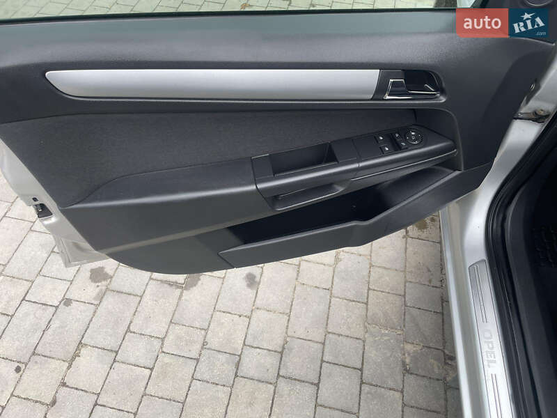 Универсал Opel Astra 2010 в Шацке фото 7 Универсал Opel Astra 2010 в Шацке