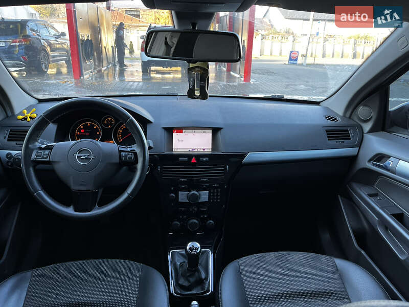 Универсал Opel Astra 2008 в Трускавце