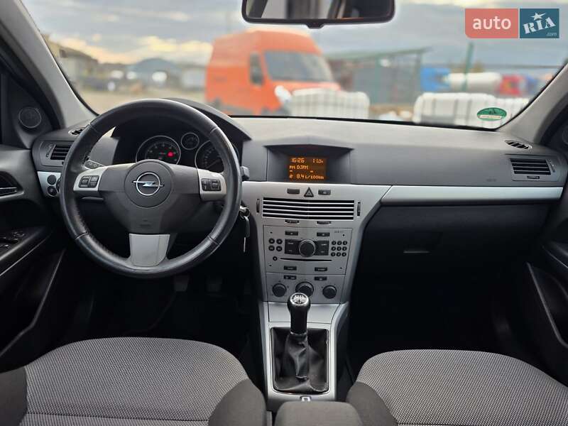 Универсал Opel Astra 2009 в Виннице