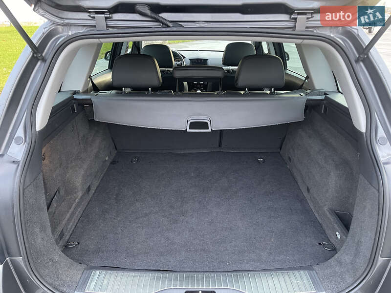 Универсал Opel Astra 2009 в Луцке