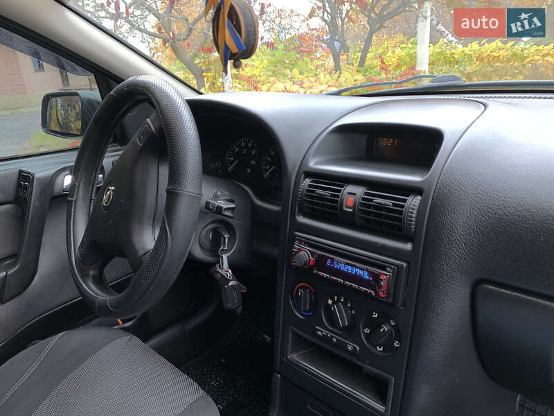 Седан Opel Astra 2008 в Краснограде фото 16 Седан Opel Astra 2008 в Краснограде