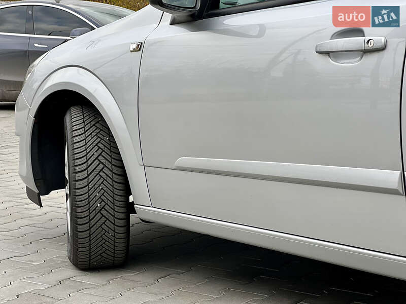 Универсал Opel Astra 2008 в Виннице