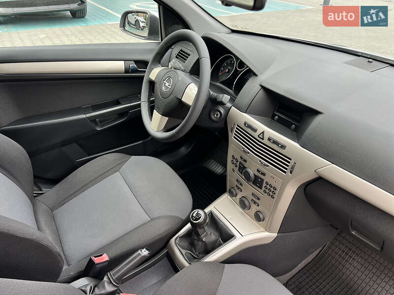 Универсал Opel Astra 2008 в Виннице