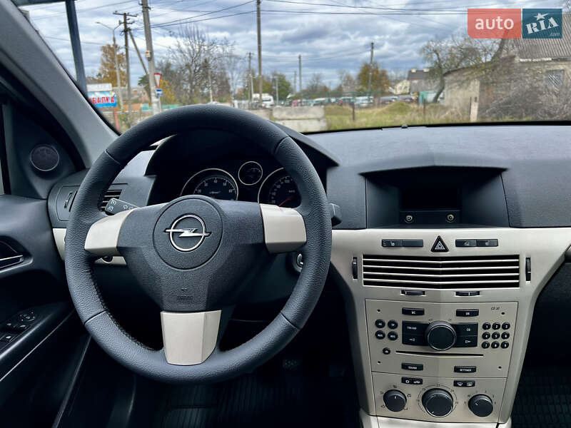 Универсал Opel Astra 2008 в Виннице