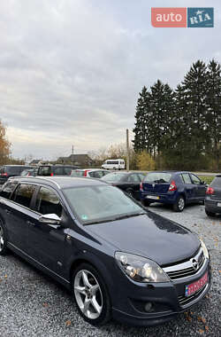 Универсал Opel Astra 2009 в Луцке