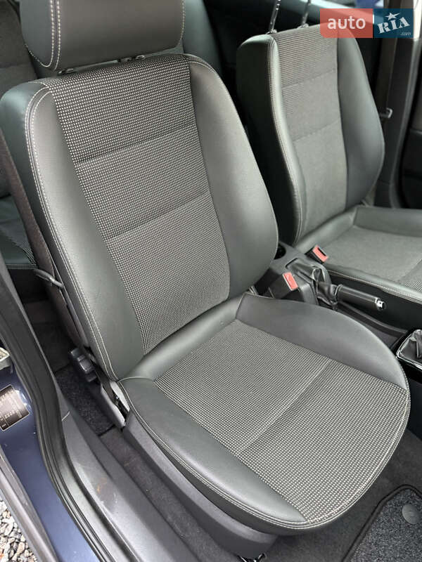 Универсал Opel Astra 2009 в Луцке фото 105 Универсал Opel Astra 2009 в Луцке