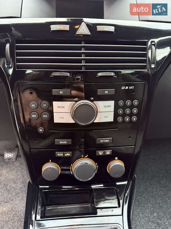 Универсал Opel Astra 2009 в Луцке фото 131 Универсал Opel Astra 2009 в Луцке