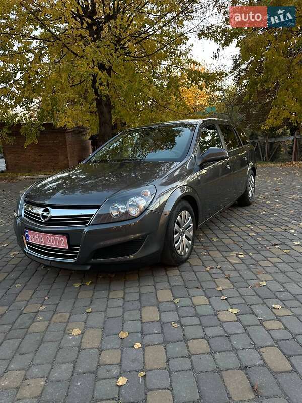 Універсал Opel Astra 2011 в Луцьку фото 2 Універсал Opel Astra 2011 в Луцьку