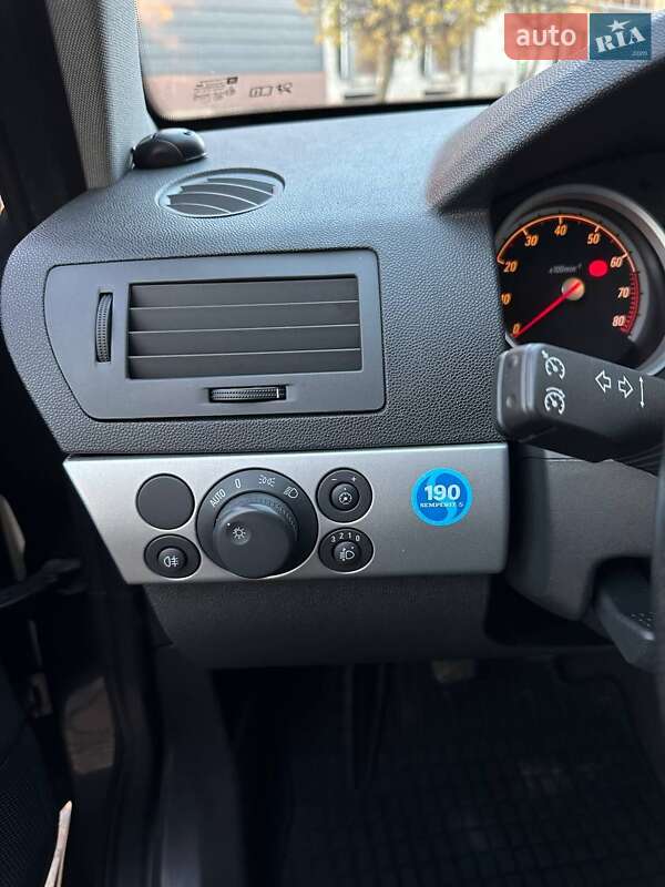 Універсал Opel Astra 2011 в Луцьку фото 43 Універсал Opel Astra 2011 в Луцьку