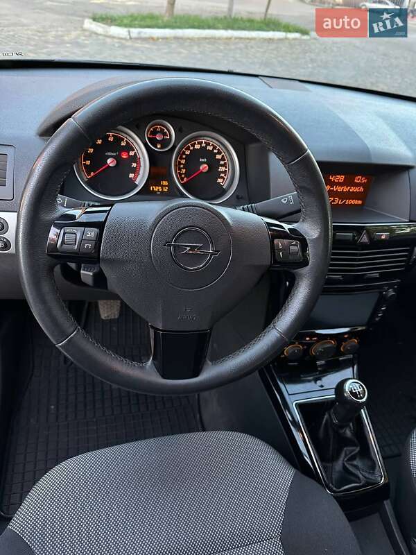 Універсал Opel Astra 2011 в Луцьку фото 48 Універсал Opel Astra 2011 в Луцьку