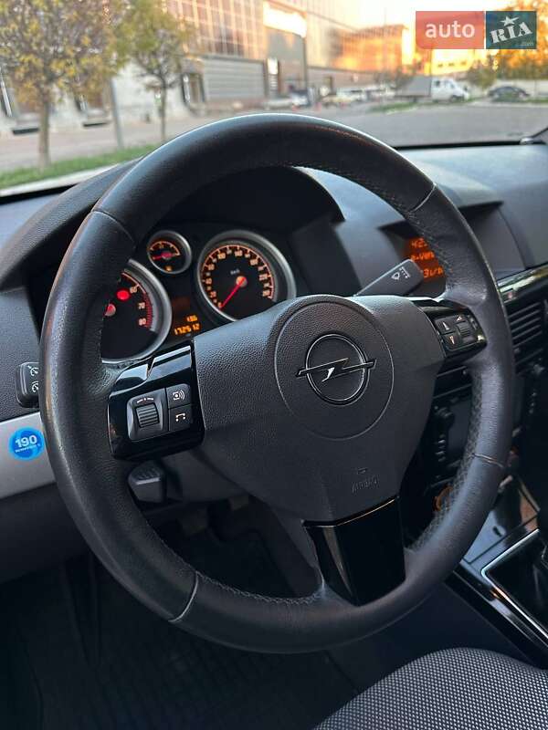 Універсал Opel Astra 2011 в Луцьку фото 65 Універсал Opel Astra 2011 в Луцьку