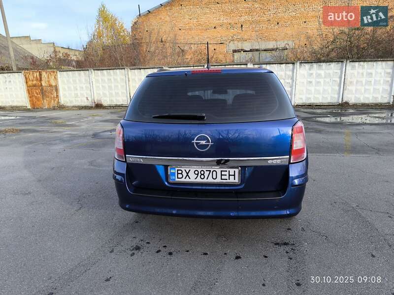 Универсал Opel Astra 2009 в Шепетовке