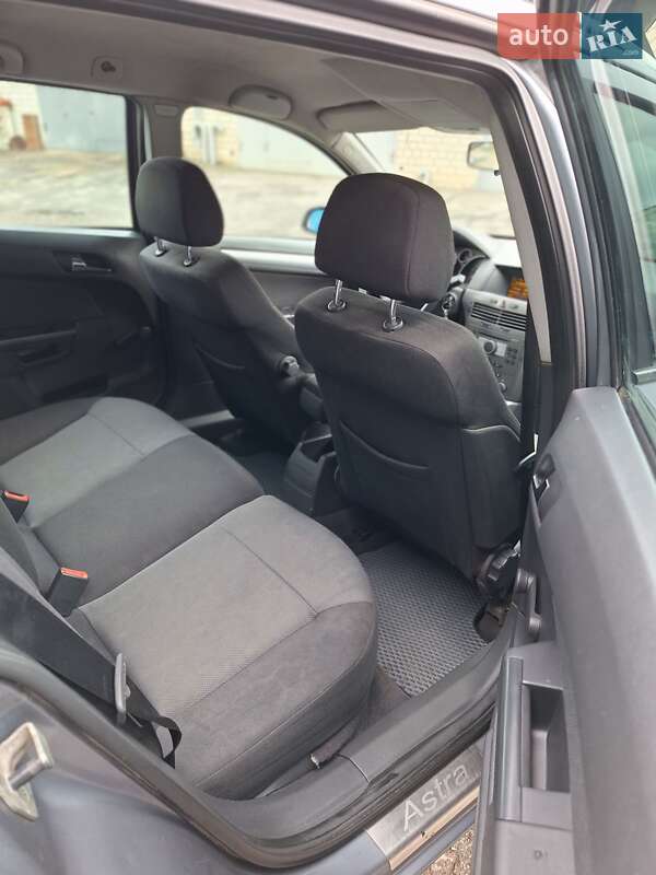 Универсал Opel Astra 2005 в Житомире фото 11 Универсал Opel Astra 2005 в Житомире