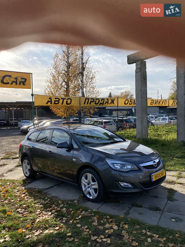 Универсал Opel Astra 2011 в Луцке фото 3 Универсал Opel Astra 2011 в Луцке