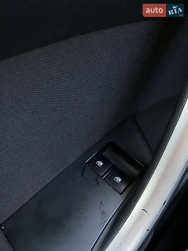 Универсал Opel Astra 2011 в Луцке фото 14 Универсал Opel Astra 2011 в Луцке