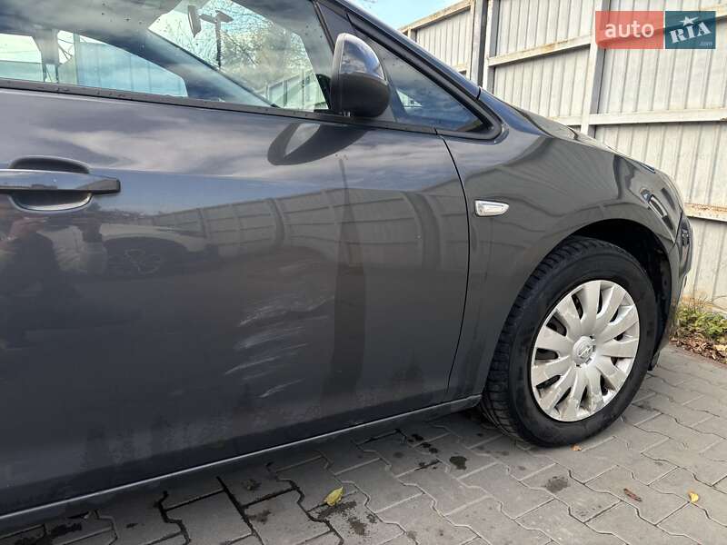 Хэтчбек Opel Astra 2013 в Львове