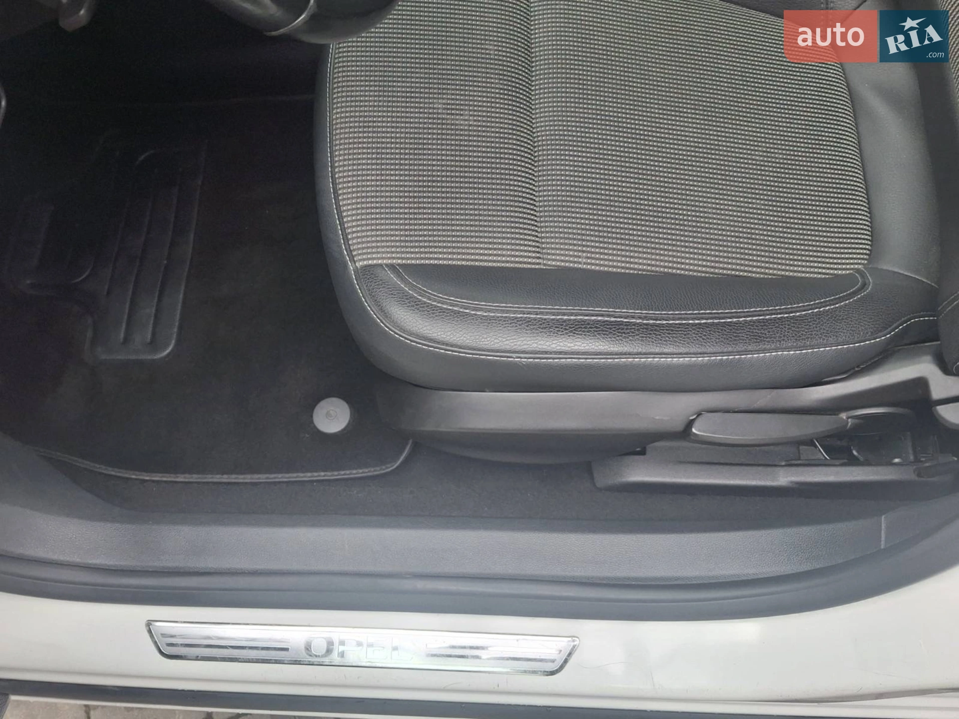 2012 Opel Astra - мініатюра 37
