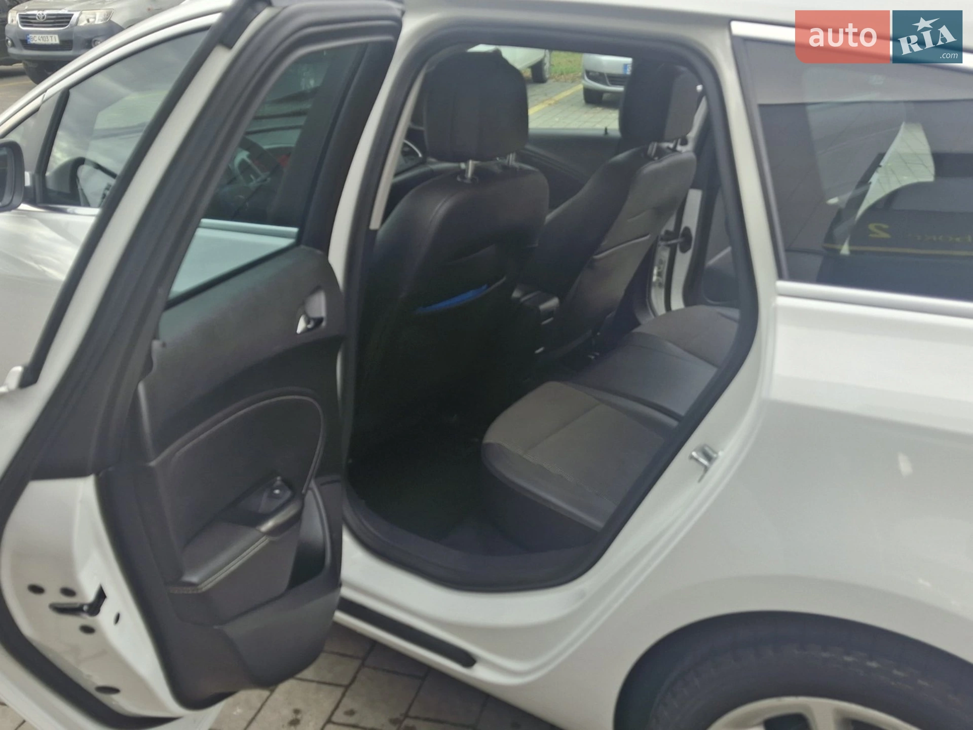 2012 Opel Astra - мініатюра 40