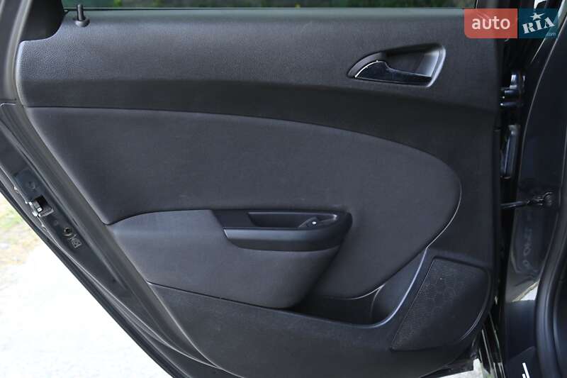 Универсал Opel Astra 2014 в Бердичеве фото 22 Универсал Opel Astra 2014 в Бердичеве