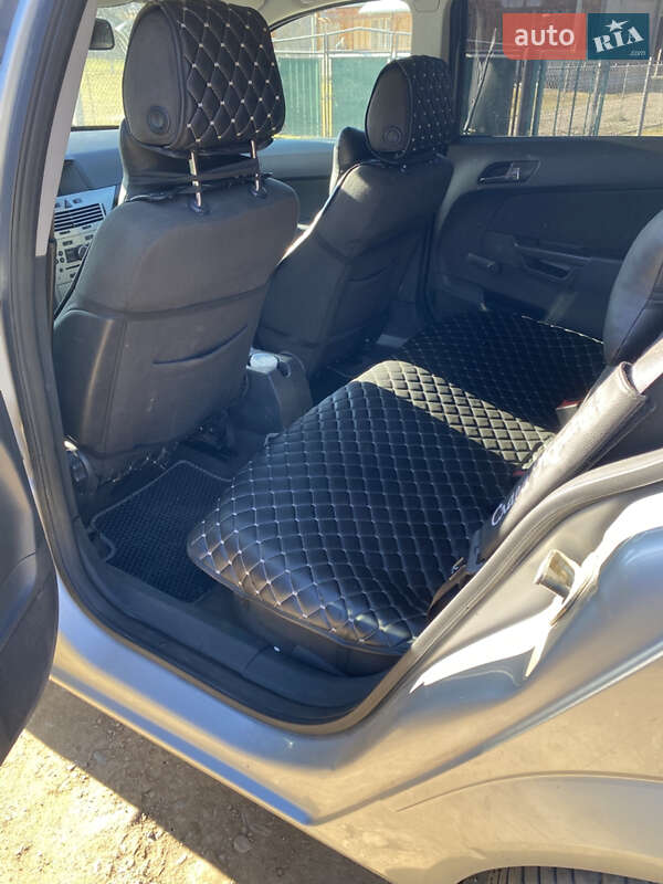 Універсал Opel Astra 2011 в Косові фото 13 Універсал Opel Astra 2011 в Косові