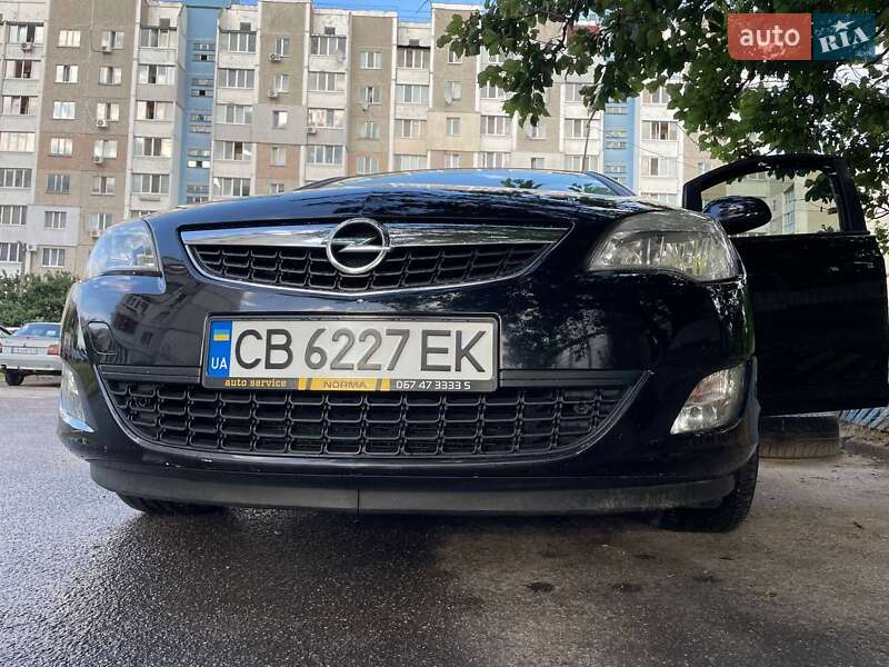 Хэтчбек Opel Astra 2011 в Чернигове фото 4 Хэтчбек Opel Astra 2011 в Чернигове