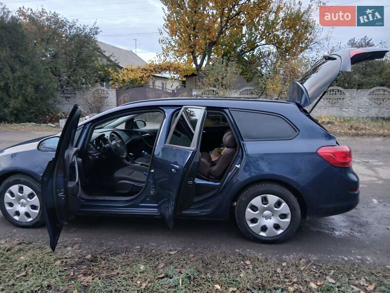 Универсал Opel Astra 2012 в Павлограде фото 9 Универсал Opel Astra 2012 в Павлограде