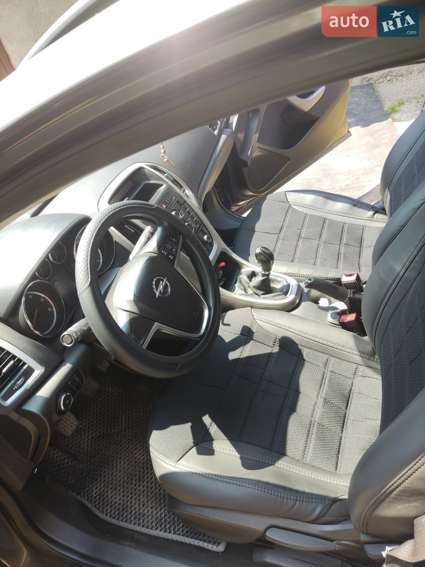 2012 Opel Astra - фото 1