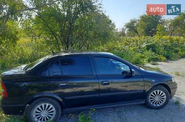 Седан Opel Astra 2007 в Черняхове