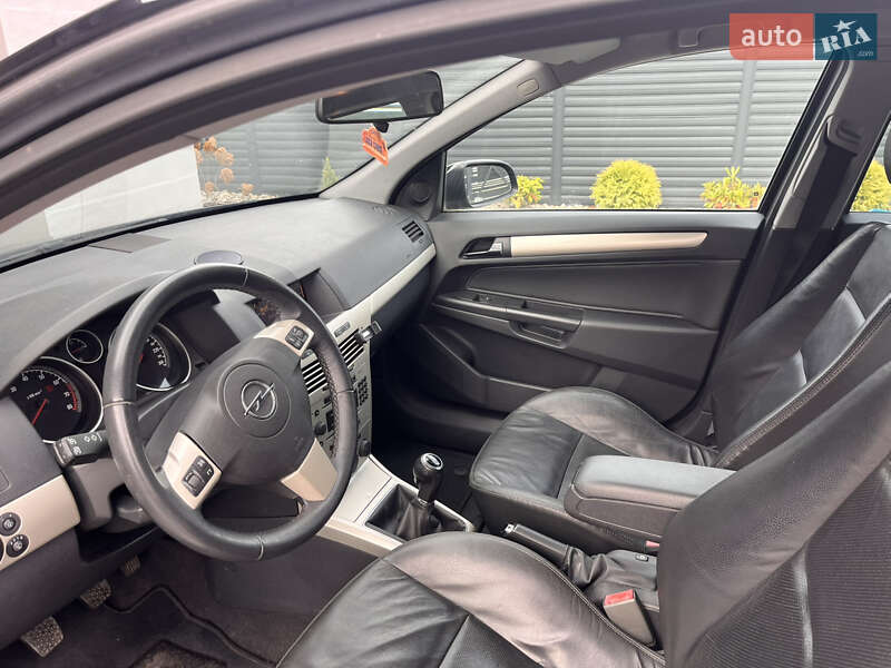 Универсал Opel Astra 2008 в Львове