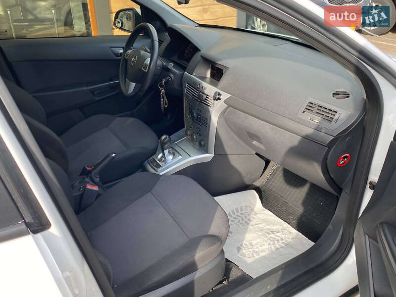 Универсал Opel Astra 2012 в Житомире фото 10 Универсал Opel Astra 2012 в Житомире