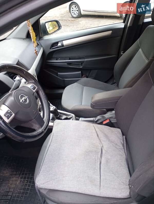 Универсал Opel Astra 2007 в Львове