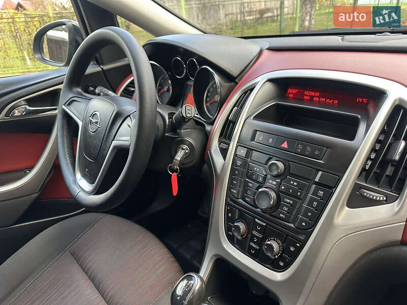 Хэтчбек Opel Astra 2010 в Надворной фото 8 Хэтчбек Opel Astra 2010 в Надворной