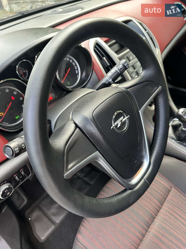 Хэтчбек Opel Astra 2010 в Надворной фото 25 Хэтчбек Opel Astra 2010 в Надворной