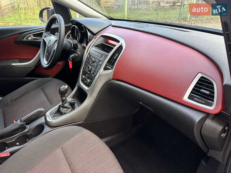 Хэтчбек Opel Astra 2010 в Надворной фото 37 Хэтчбек Opel Astra 2010 в Надворной