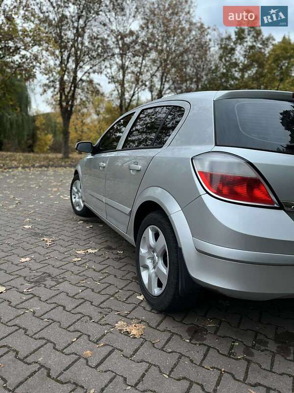 Хэтчбек Opel Astra 2006 в Миргороде фото 7 Хэтчбек Opel Astra 2006 в Миргороде