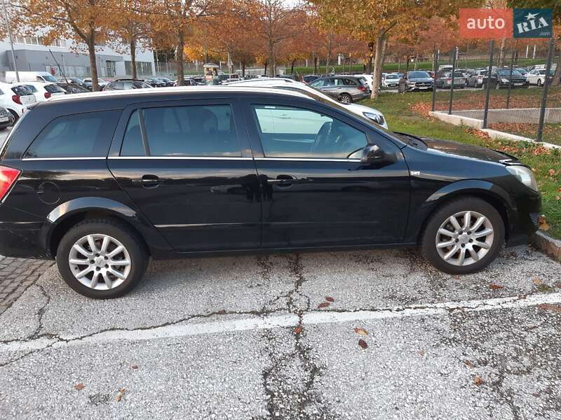 Универсал Opel Astra 2008 в Одессе