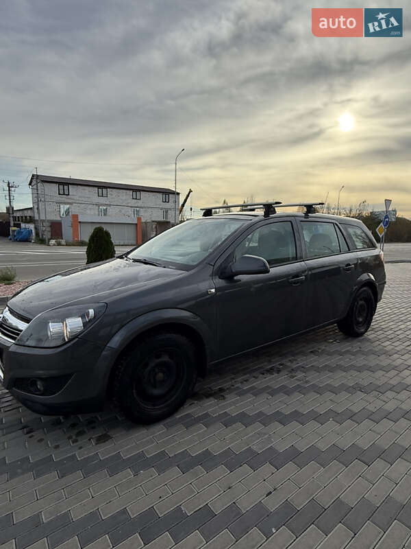 Универсал Opel Astra 2011 в Киеве фото 3 Универсал Opel Astra 2011 в Киеве