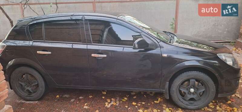Хэтчбек Opel Astra 2010 в Кропивницком
