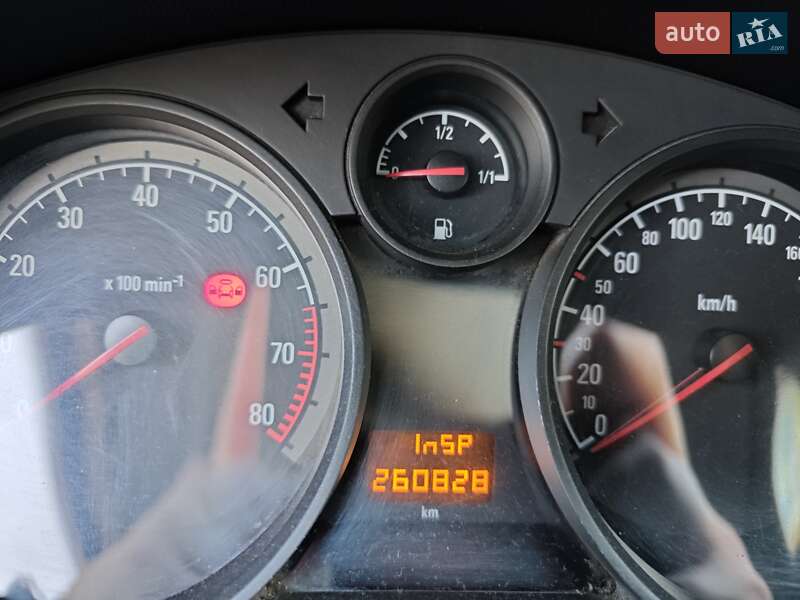 Хэтчбек Opel Astra 2011 в Львове