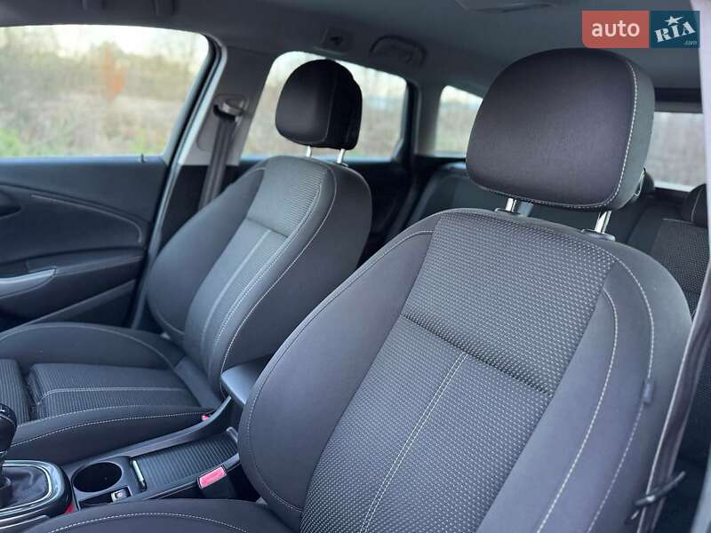 Универсал Opel Astra 2015 в Дрогобыче фото 59 Универсал Opel Astra 2015 в Дрогобыче