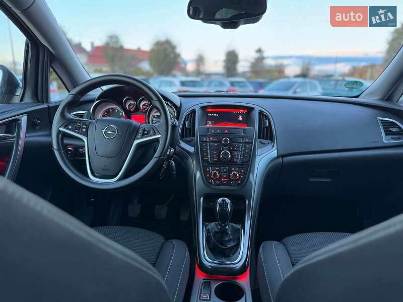 Универсал Opel Astra 2015 в Дрогобыче фото 63 Универсал Opel Astra 2015 в Дрогобыче