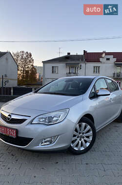 Хетчбек Opel Astra 2013 в Львові