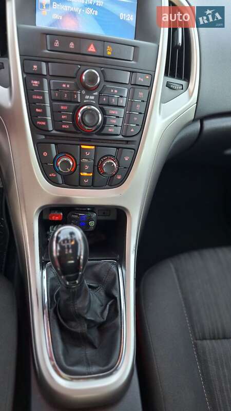 Хэтчбек Opel Astra 2011 в Ярмолинцах