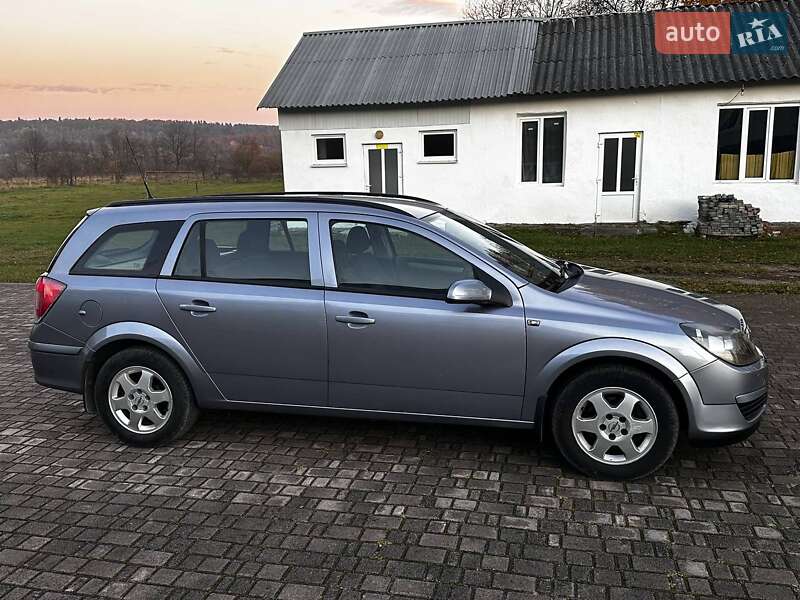 Универсал Opel Astra 2004 в Коломые