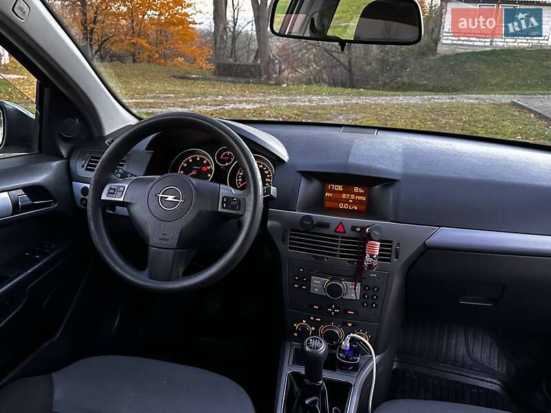 Универсал Opel Astra 2004 в Коломые