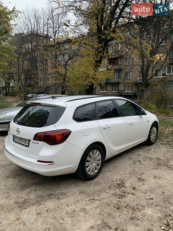 Универсал Opel Astra 2013 в Киеве фото 4 Универсал Opel Astra 2013 в Киеве